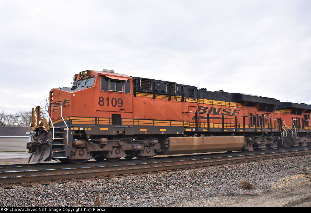 BNSF 8109